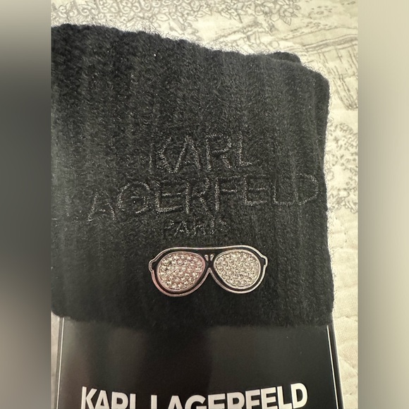 KARL LAGERFELD PARIS
Logo Flip Top Mittens nwt - Picture 2 of 4
